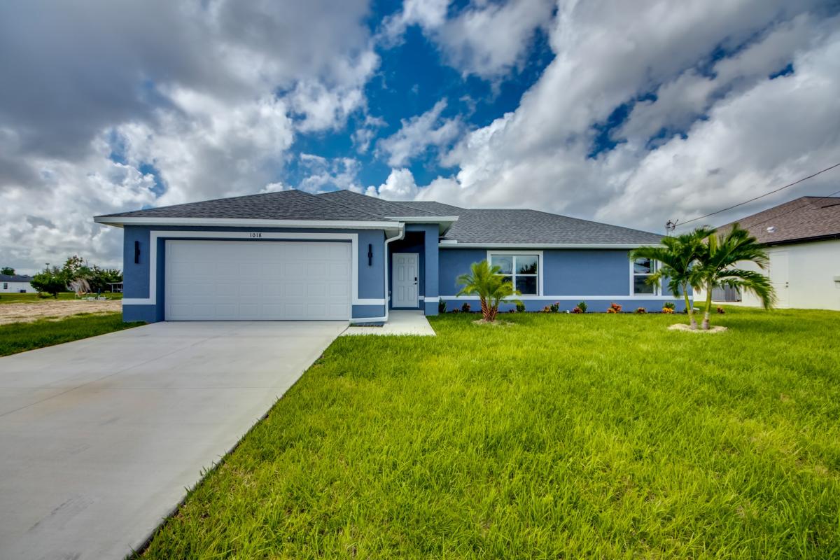 1-Front-of-Villa