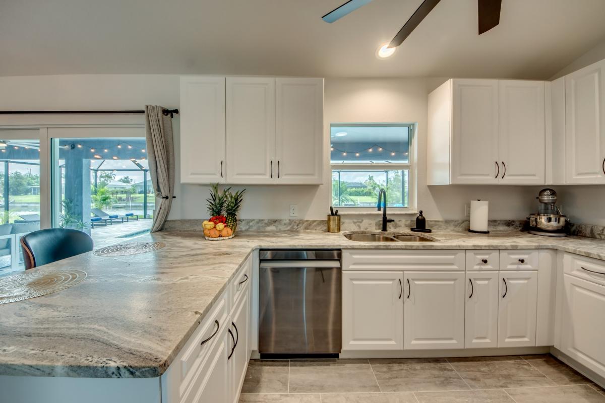 25-Kitchen