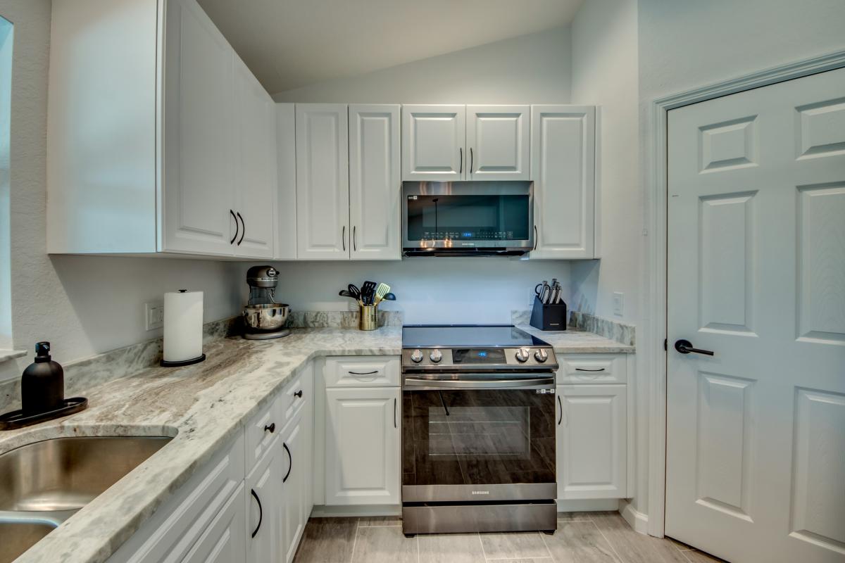 28-Kitchen