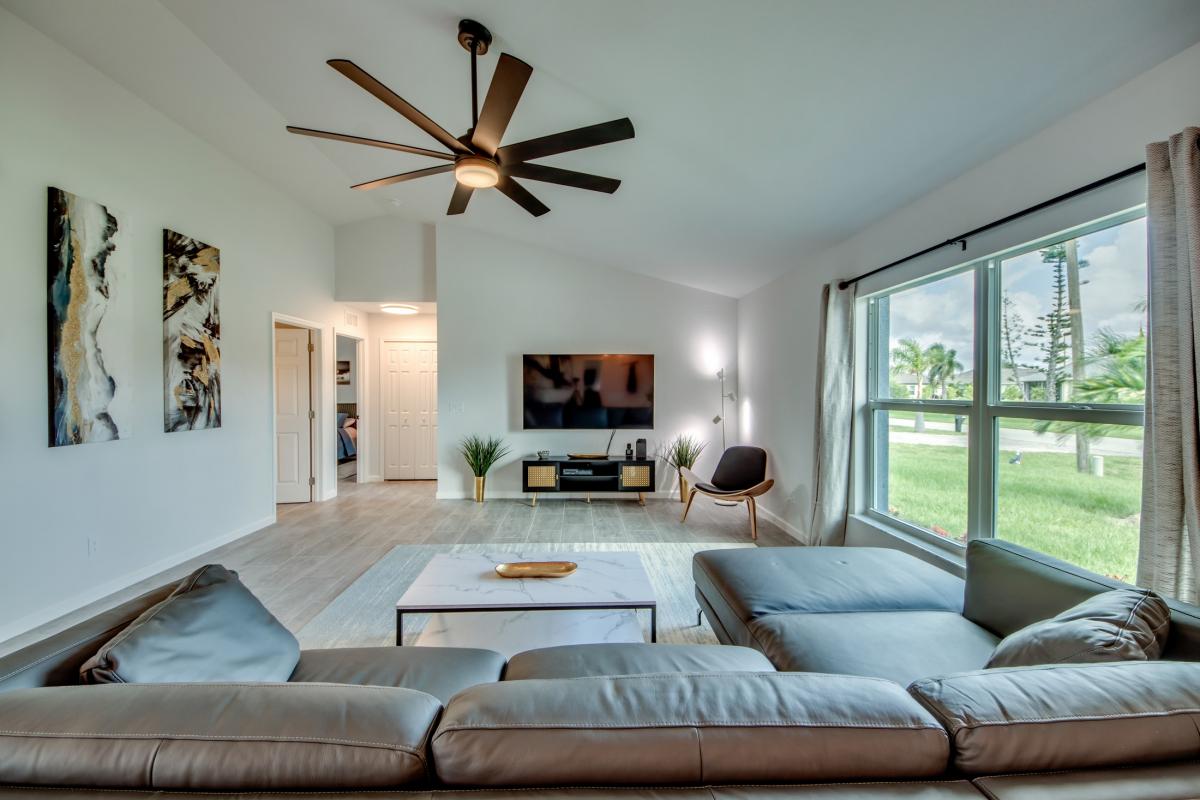 6-Family-Room