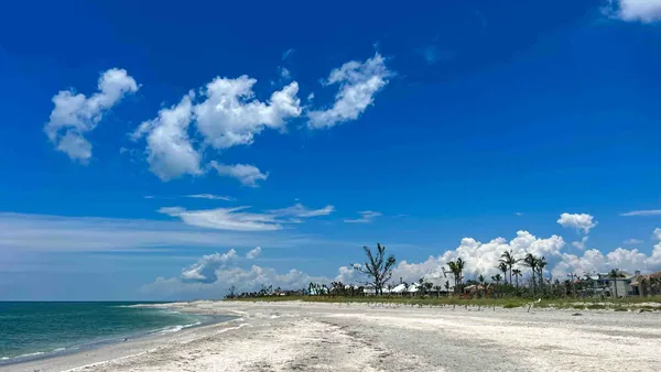 Blind Pass Beach on Sanibel – top shelling spot