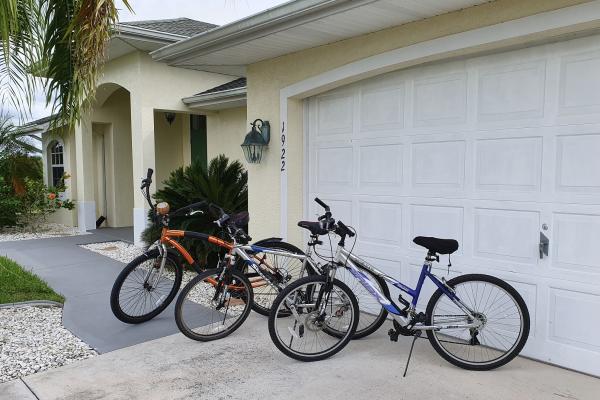Villa Cimarron - Waterfront Pool Home, Kayaks & Bikes - Bild 9