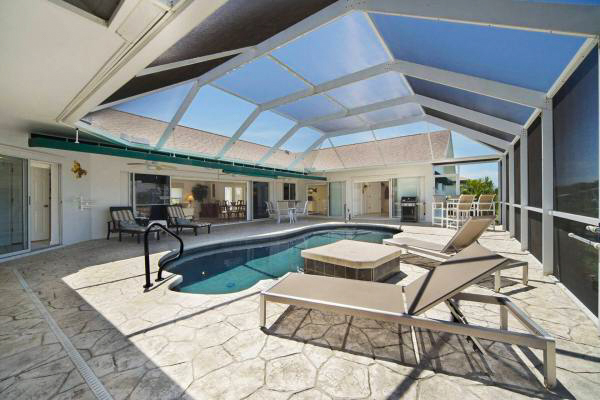 Villa Maurina - Cape Coral Vacation Home with Gulf Access, Heated Pool & Dock - Bild 5