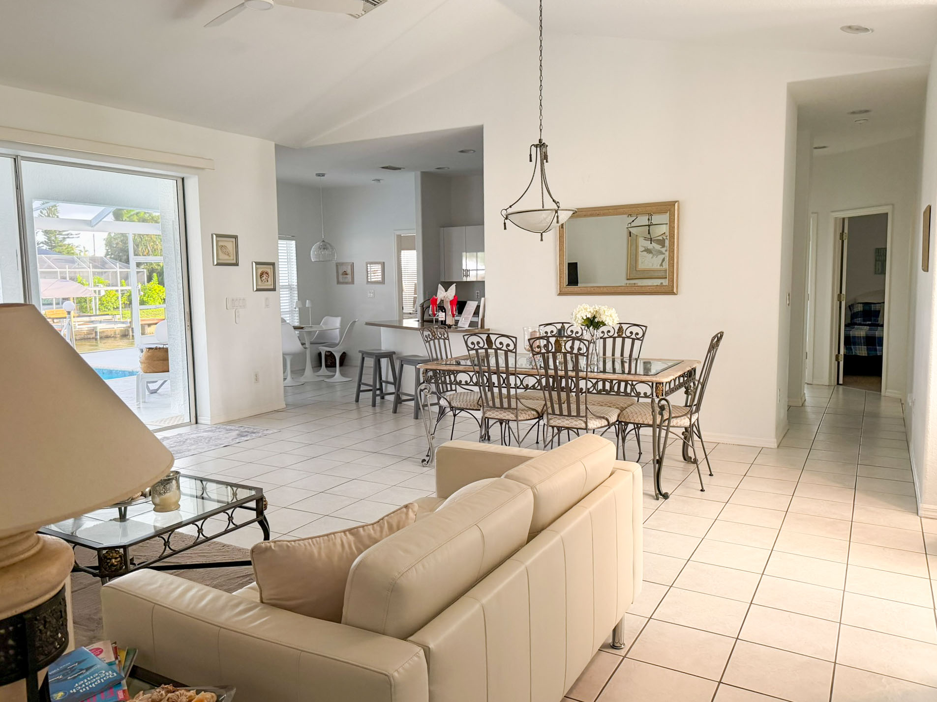 Villa Dolphin – Prime Location, Southern Exposure, Pool & Gulf Access - Bild 6