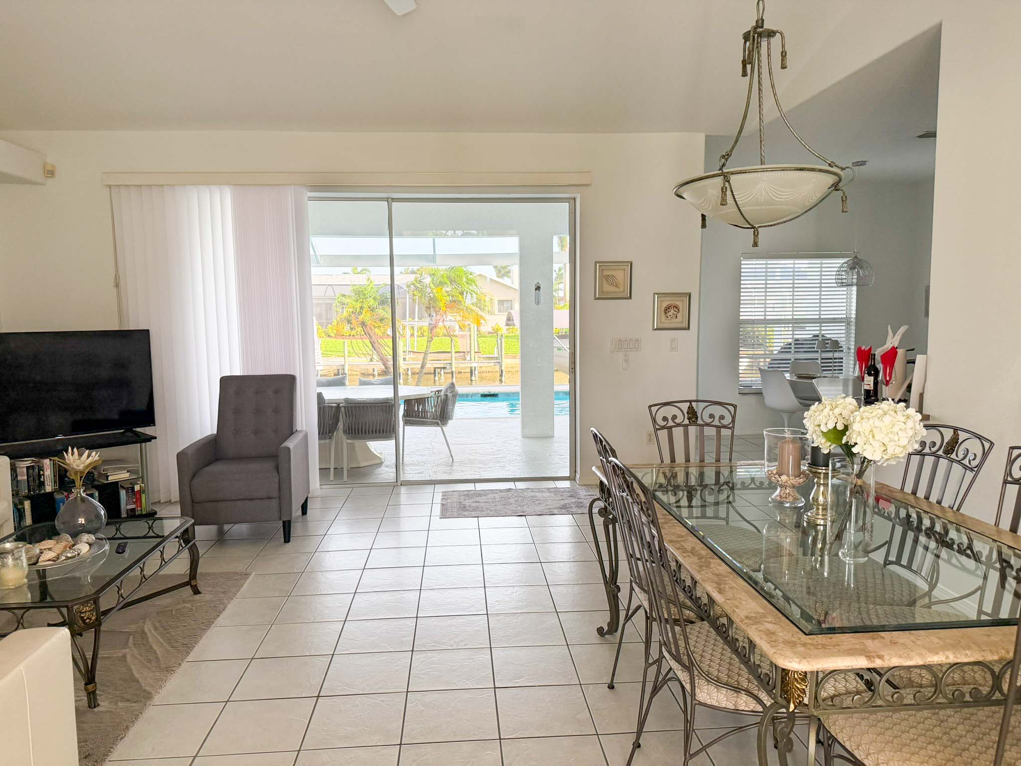 Villa Dolphin – Prime Location, Southern Exposure, Pool & Gulf Access - Bild 8