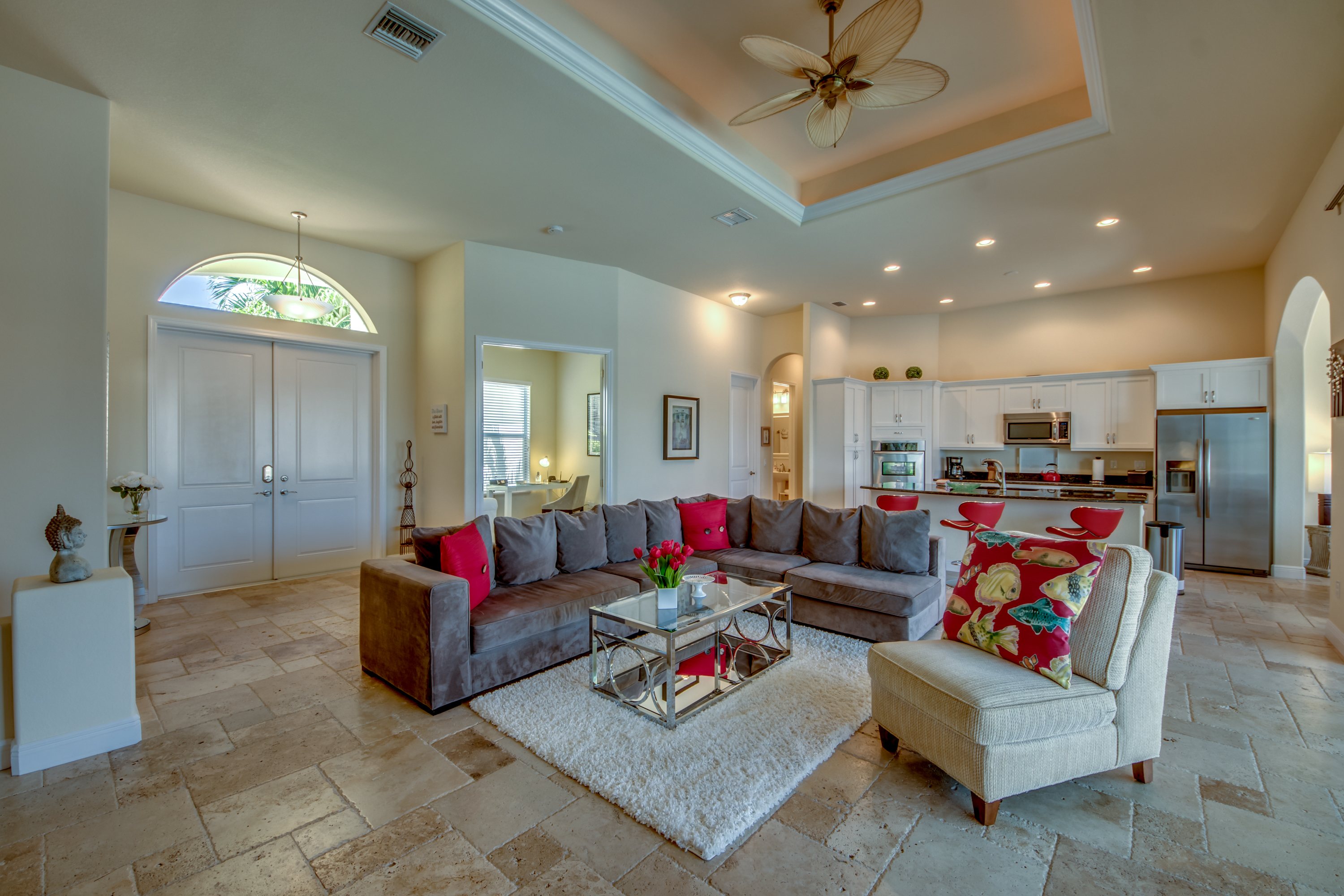 Villa La Favorita – Heated Saltwater Pool & Private Boat Dock on the Canal - Bild 13