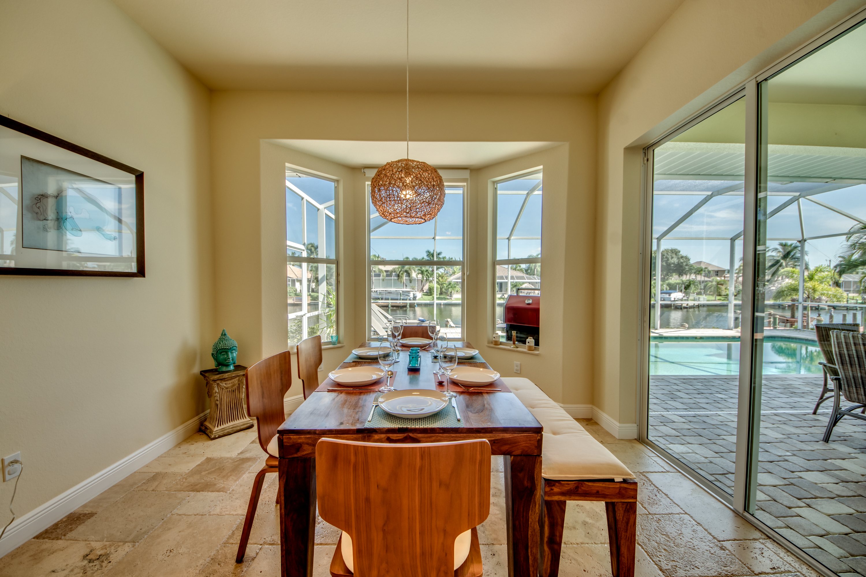 Villa La Favorita – Heated Saltwater Pool & Private Boat Dock on the Canal - Bild 16