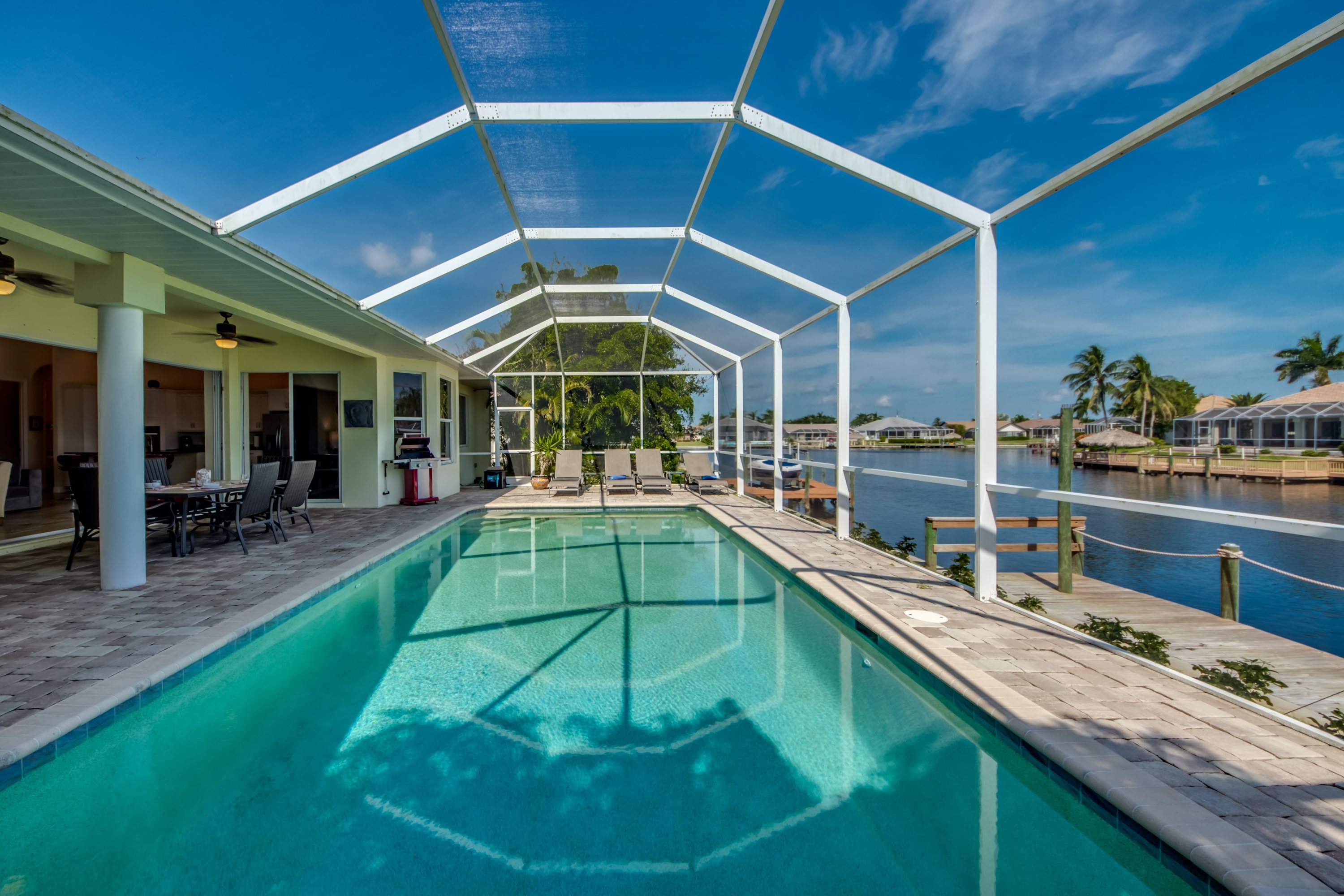 Villa La Favorita – Heated Saltwater Pool & Private Boat Dock on the Canal - Bild 45