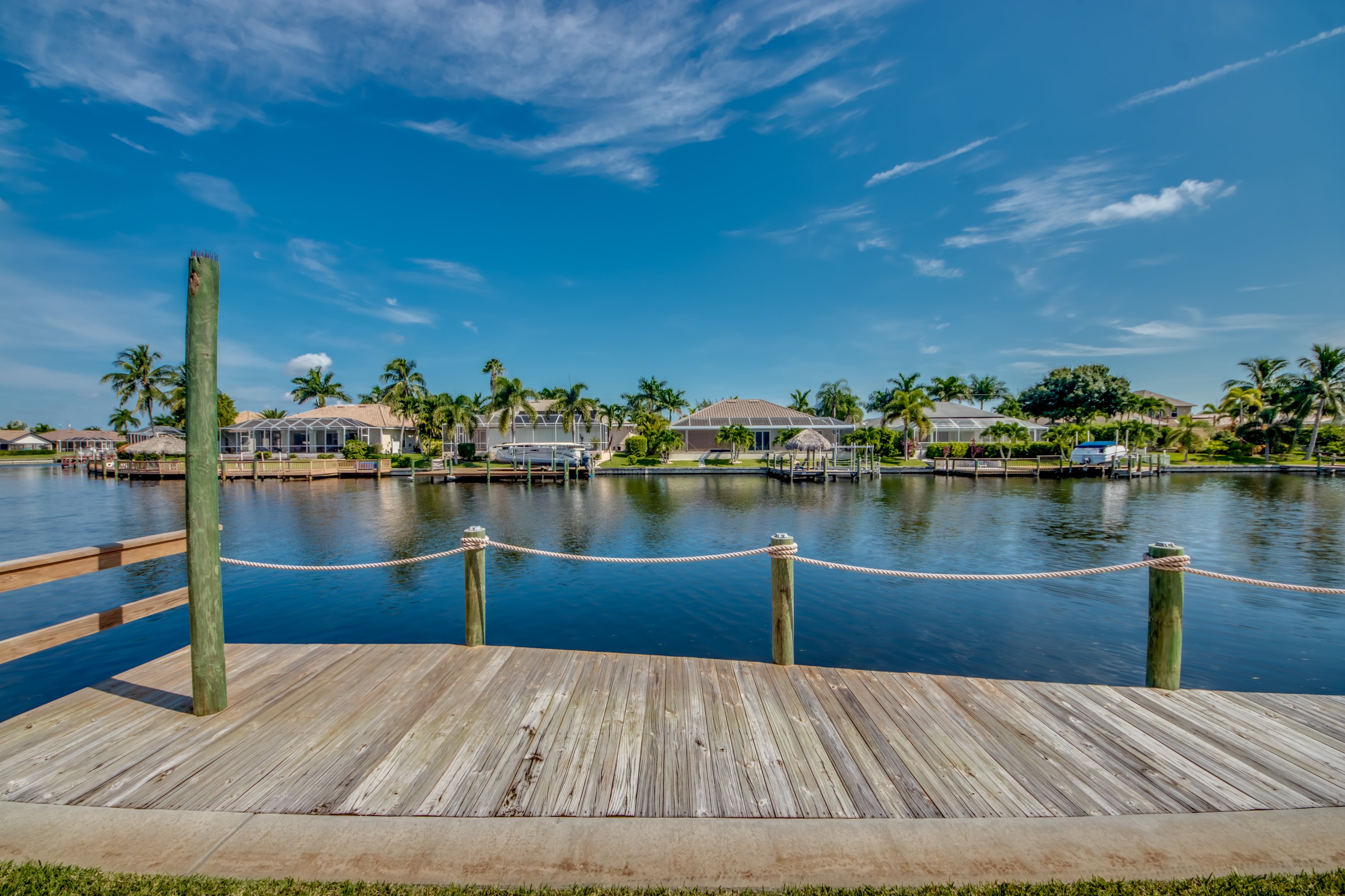 Villa La Favorita – Heated Saltwater Pool & Private Boat Dock on the Canal - Bild 6
