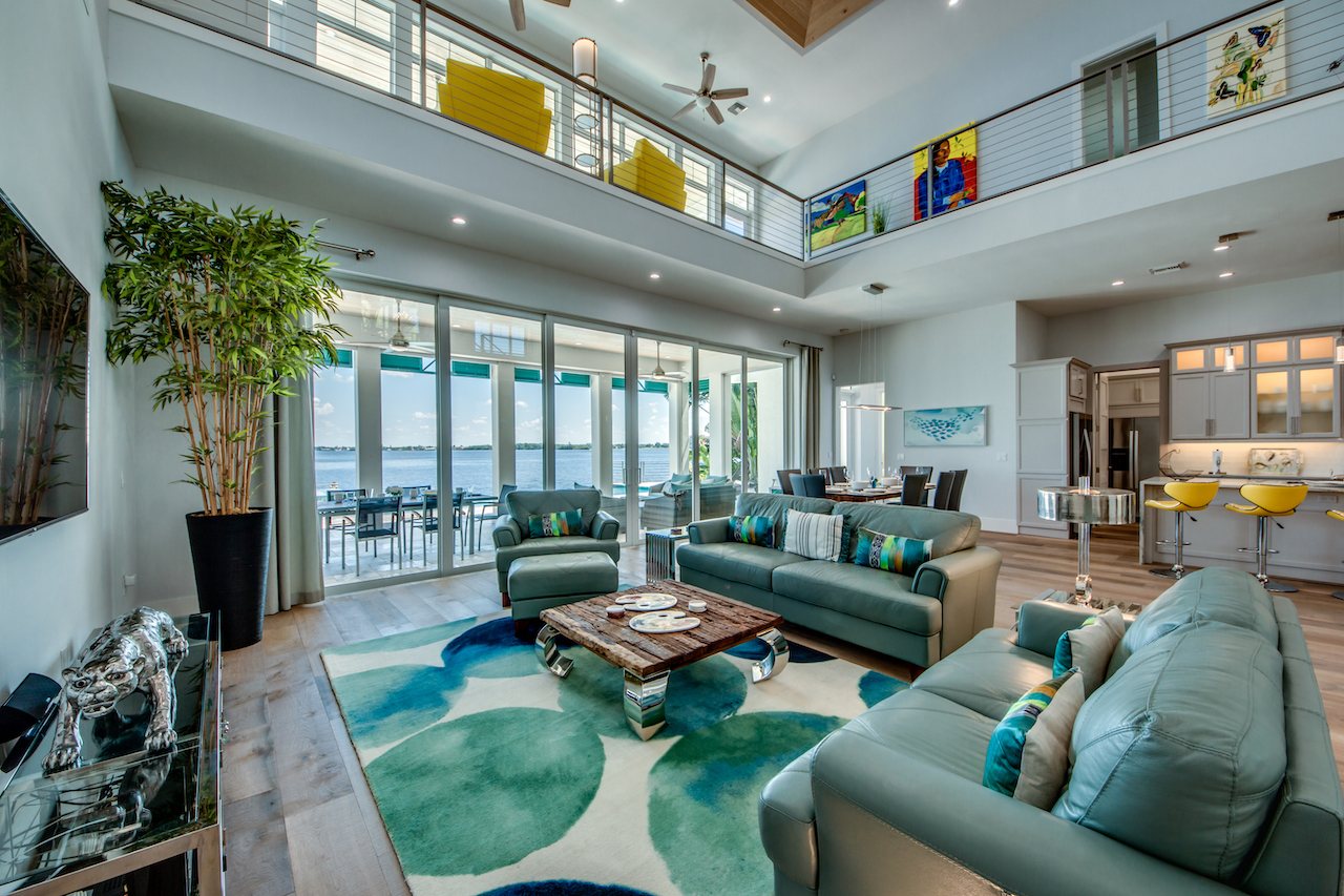 Villa Bequia – Heated Infinity Pool, Hot Tub & Private Boat Dock on the River - Bild 17