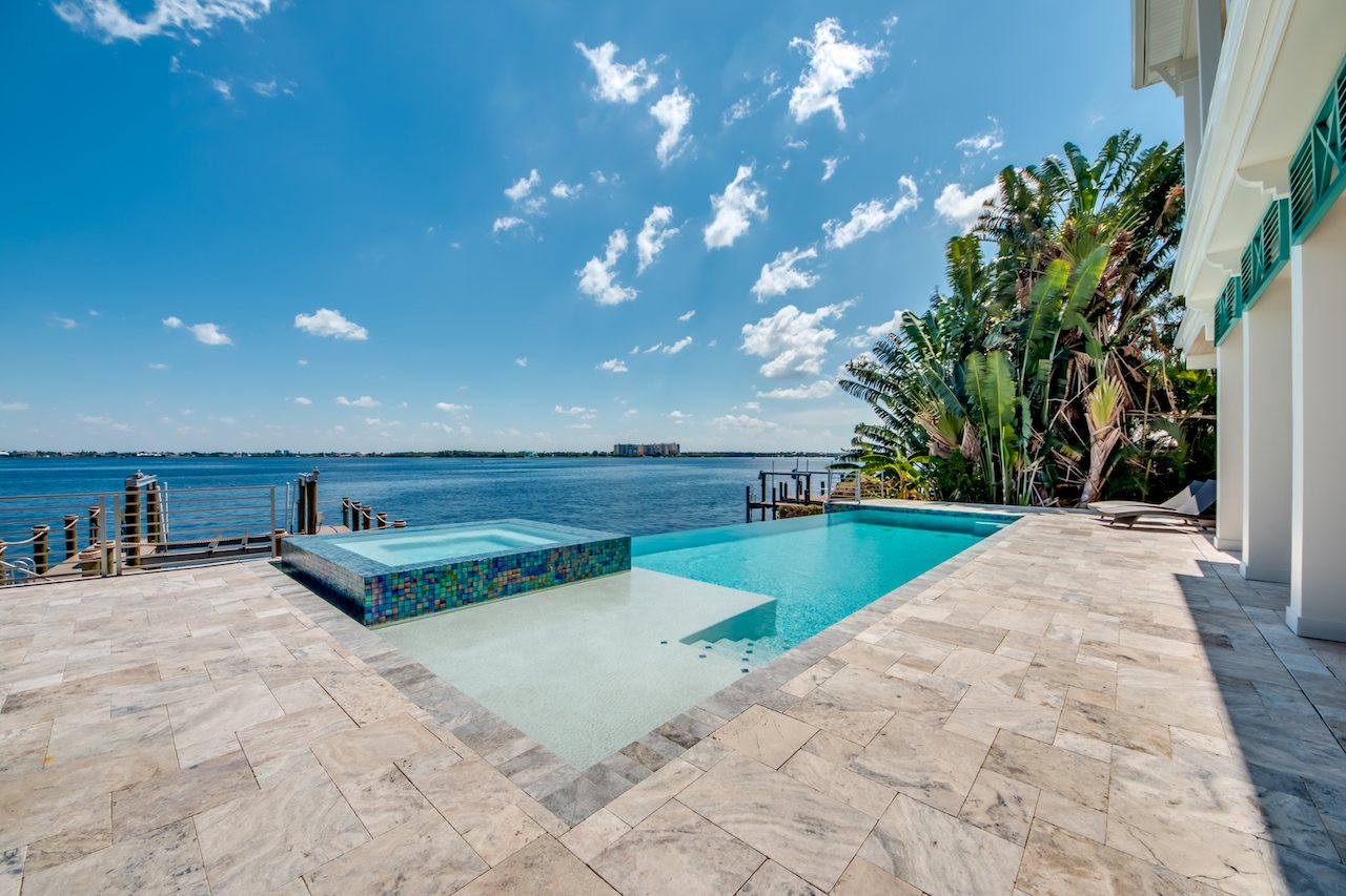 Villa Bequia – Heated Infinity Pool, Hot Tub & Private Boat Dock on the River - Bild 111