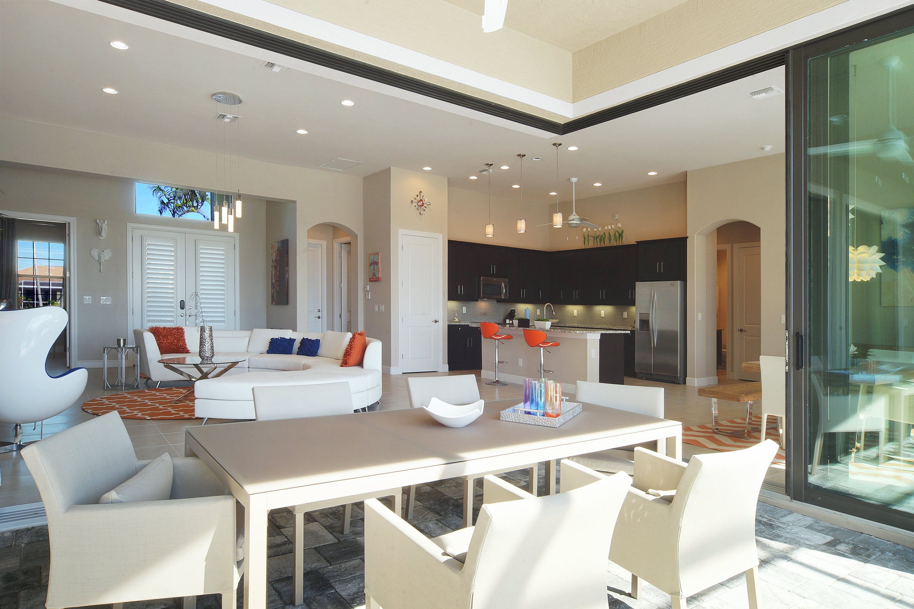 Villa Capricorn – Heated Saltwater Pool, Hot Tub & Private Boat Dock on the Canal - Bild 8