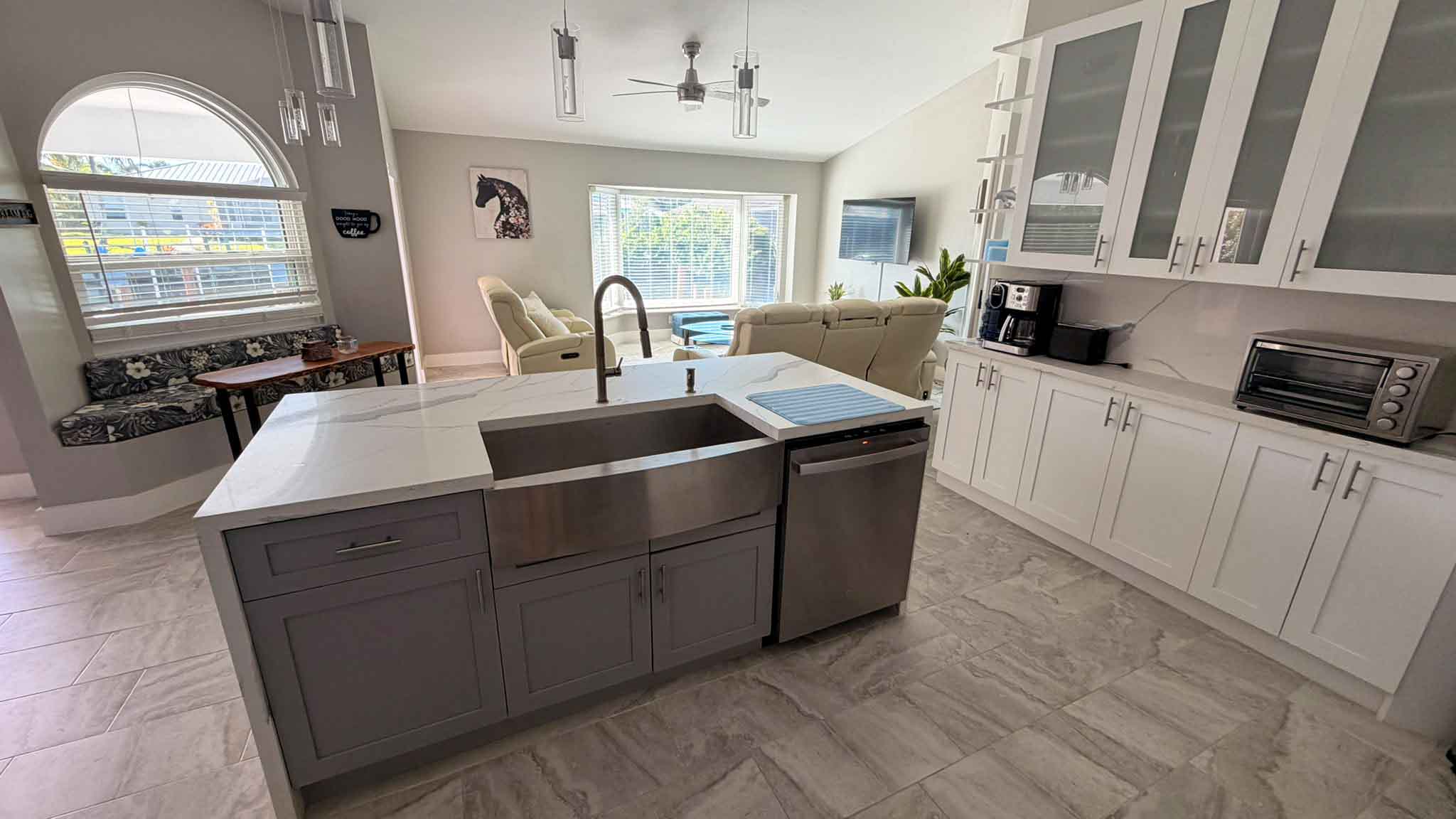 Villa Mia - Newly Remodeled, Waterfront, Kayaks & Heated Saltwater Pool - Bild 7