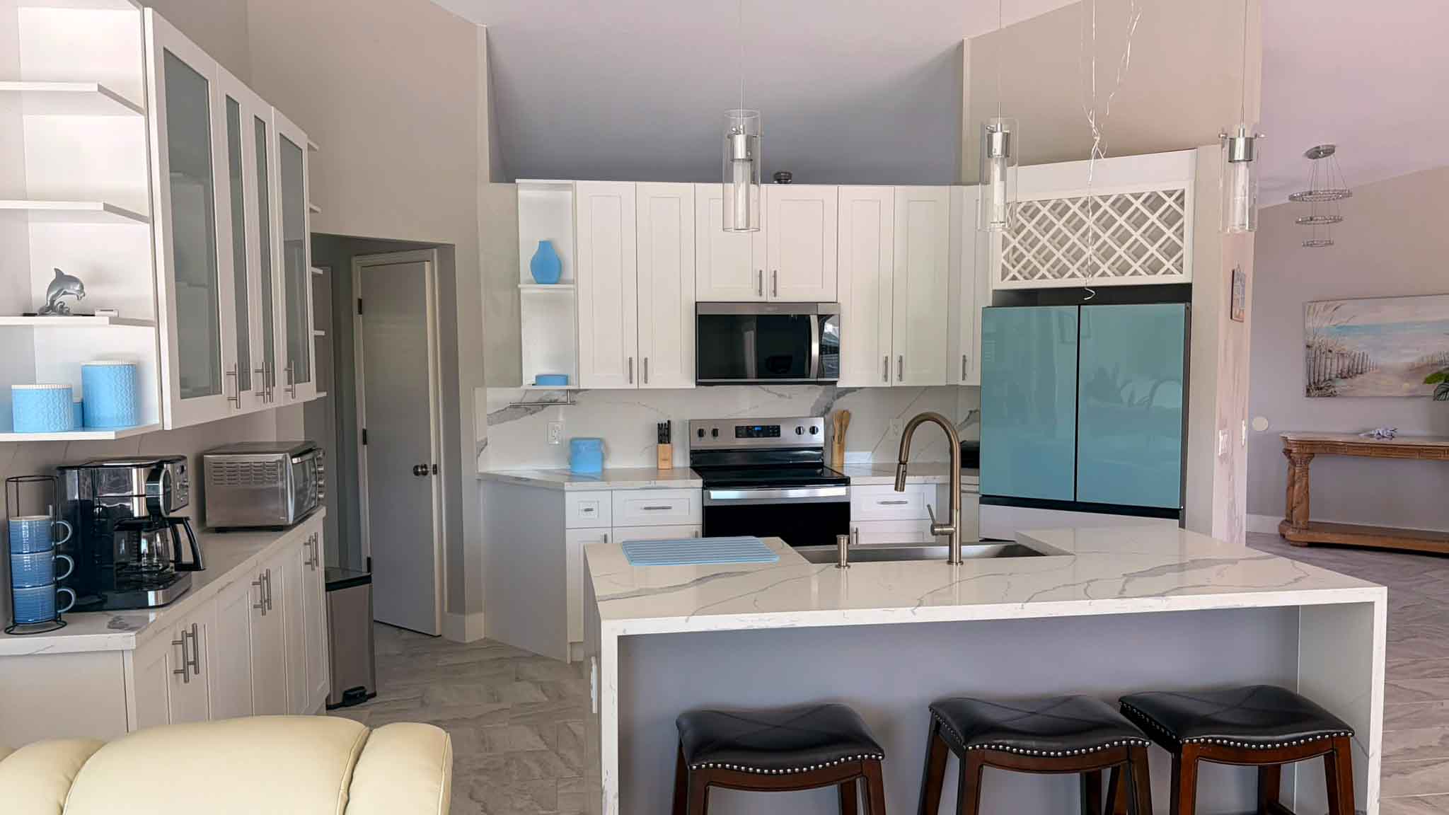 Villa Mia - Newly Remodeled, Waterfront, Kayaks & Heated Saltwater Pool - Bild 8
